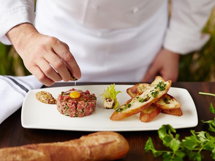 Ristorazione e imprese giovani 4mila in Lombardia, +11% in cinque anni