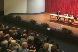 In una sala consiliare gremita presentato alla città il Bilancio Partecipativo DECIDILO TU