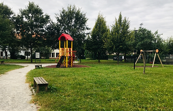 Entro la fine dell’anno un parco giochi inclusivo in piazza Bach