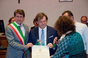 A Massimo Scaccabarozzi il riconoscimento del Comune per la brillante attività professionale e l’impegno verso la Comunità
