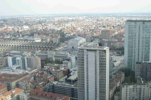 La Città Metropolitana di Milano e le isole di calore: 125 mila cittadini a rischio termico e sanitario