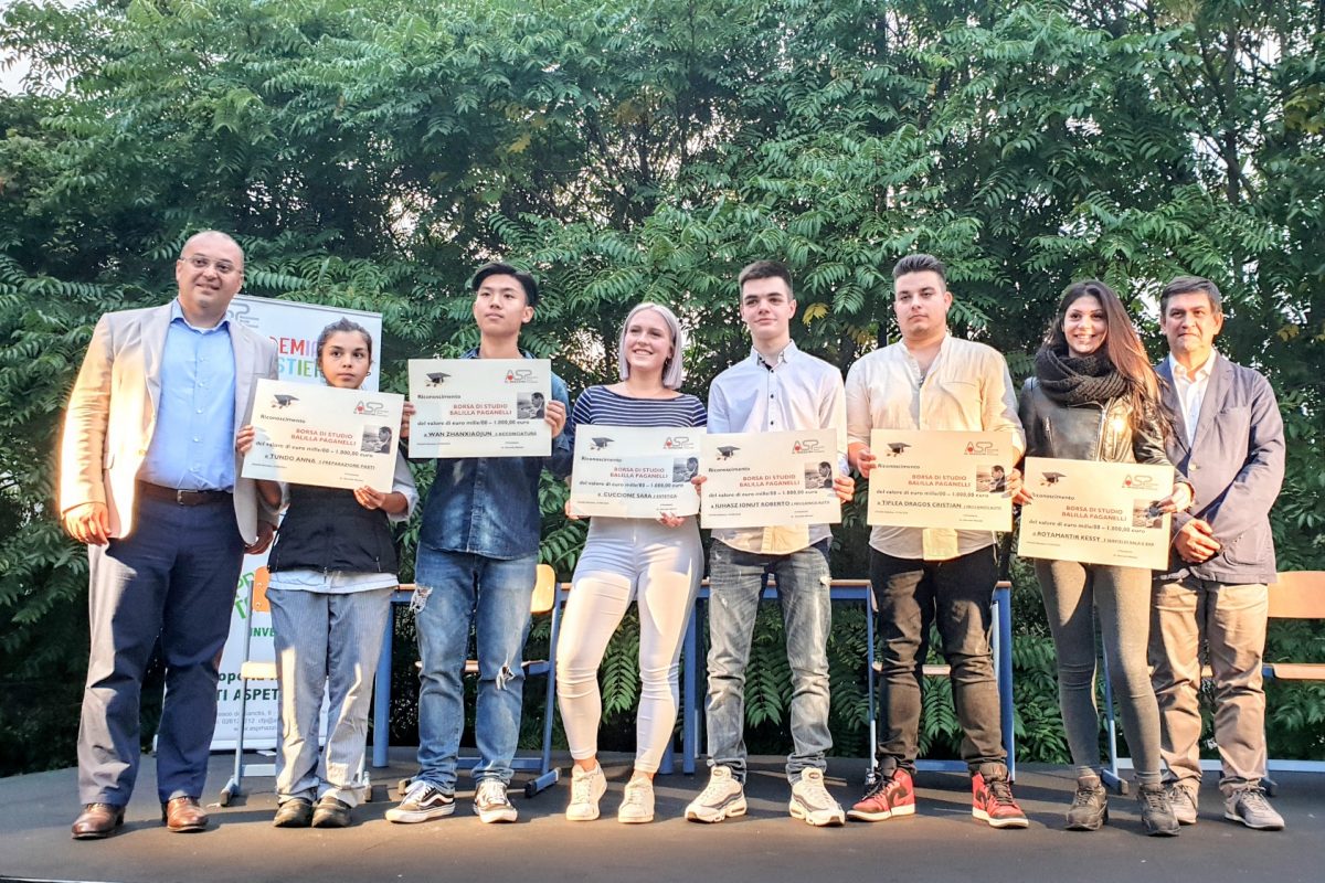 Consegnate agli allievi del Mazzini, 7 borse di studio Balilla Paganelli