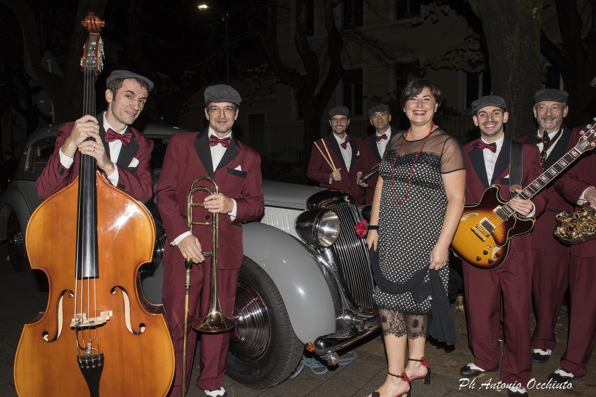 Grande successo per il tradizionale spettacolo di beneficenza “Swing and Dance – Musica e Show” con la TnB Swing Band.