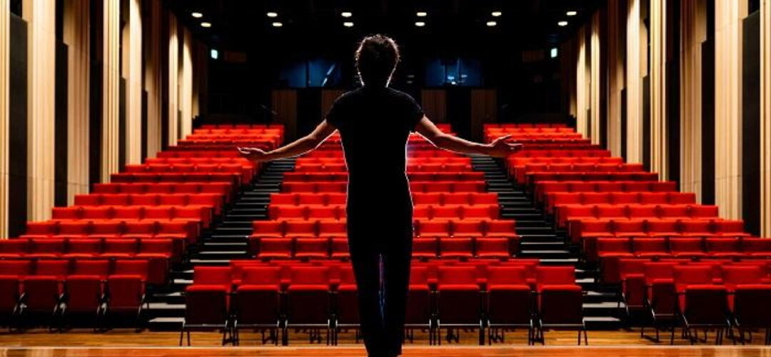 Consumi culturali dimezzati nel 2020