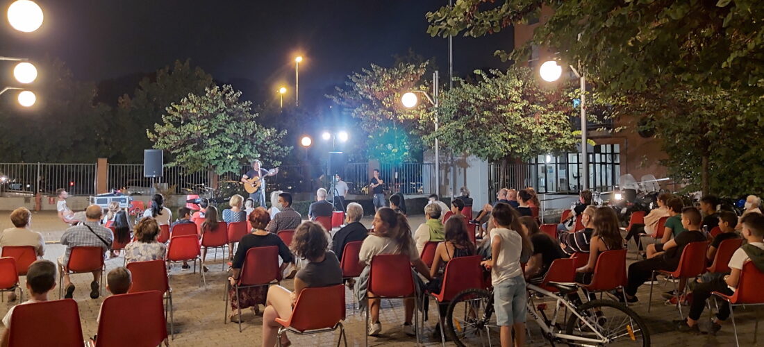 UniAbita: con l’estate, i cortili dei caseggiati tornano protagonisti