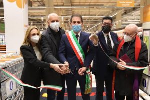 Nel Centro Commerciale Vulcano di Sesto, ha aperto il nuovo Superstore Conad: posti di lavoro, tanta qualità e servizi innovativi