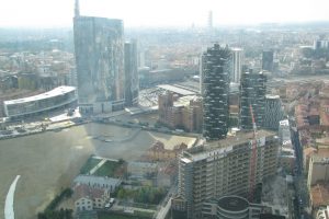 La crescita del PIL lombardo si riduce al +2,6% per il 2022, ma ritorna entro l’anno ai livelli pre Covid