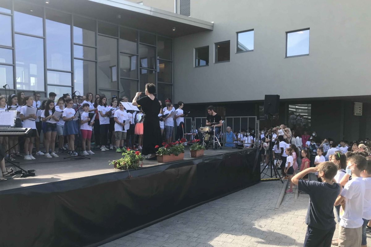 E’ bella la Scuola per chi cammina insieme: l’Istituto l’Aurora festeggia 40 anni