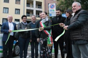 Inaugurate due stazioni pubbliche per la ricarica di veicoli elettrici