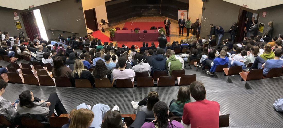 Parco Nord, la scuola superiore più grande d’Europa chiude con il gas naturale e i combustibili fossili