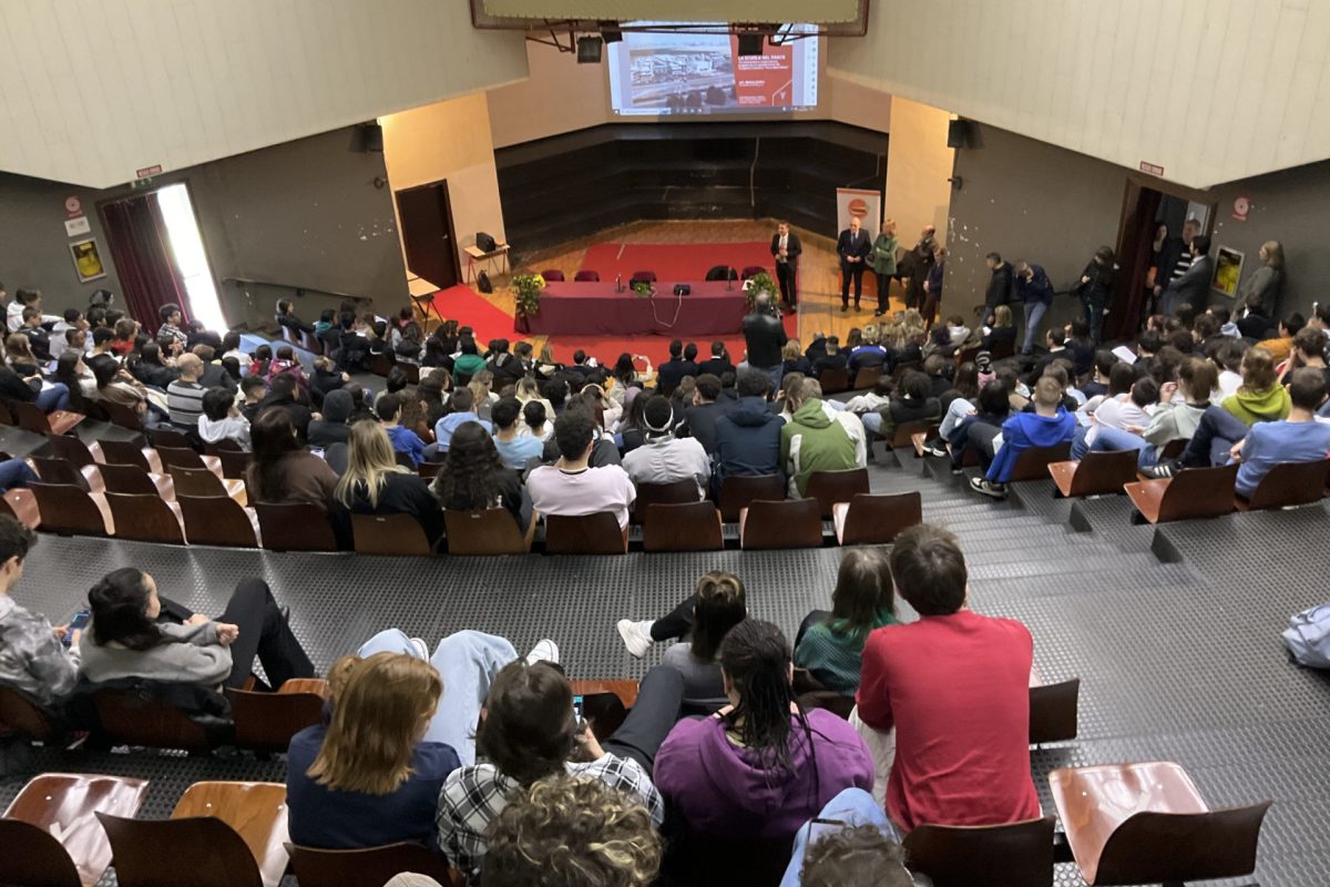 Parco Nord, la scuola superiore più grande d’Europa chiude con il gas naturale e i combustibili fossili