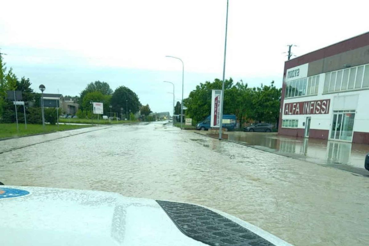 La Protezione Civile della Città Metropolitana in prima linea per l’alluvione in Emilia Romagna