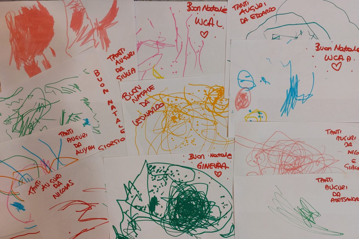 A Natale i bambini di Cassina De’ Pecchi regalano un sorriso agli anziani dell’RSA