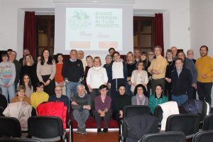 Sold out per il corso di formazione al crowdfunding organizzato da COGESER Energia per le associazioni locali