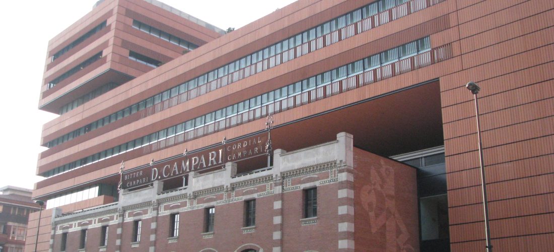 Le minoranze attaccano: “La Campari se ne va e la Giunta resta a guardare