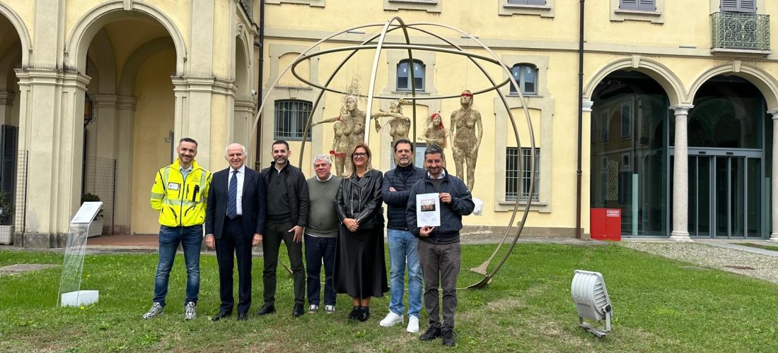 ‘Omaggio a Ilenia’: BCC Milano espone la scultura itinerante contro la violenza di genere