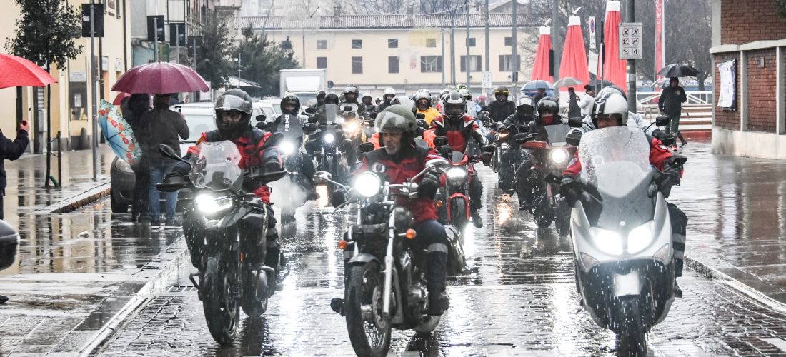 La pioggia non ferma la quinta edizione della Motobefana