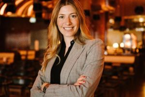 Lombardia: operano nel terziario 8 imprese femminili su 10 e il 61% delle lavoratrici