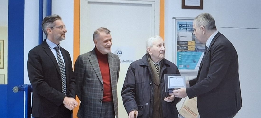 La Delegazione di Sesto premia Fausto Silini, in ACI da 62 anni