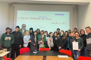 Una casetta impollinatrice nel Parco Canada: un nuovo patto di Bene Comune 