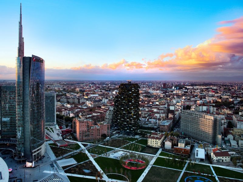 Milano accelera: Pil a +1,7% nel 2026. Industria e Olimpiadi spingono la crescita