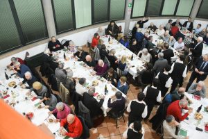 Cena della Festa dell’Uffizi de Cinisel: successo per l’edizione 2026 dei Pescaluna