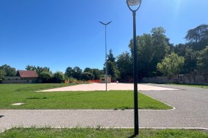 Taglio del nastro in via De Ponti per la nuova area feste