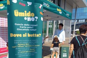 “Umido o No?”: il 21 giugno ZEROC porta in piazza il gioco “Umido a canestro”